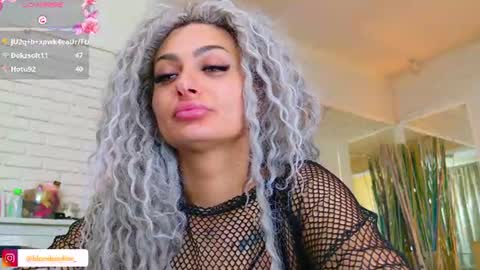 Snapshot of blondeceline chatting on 07/14/26, 10:21 blondeceline online show from 07/14/26, 10:21
