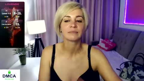 Snapshot of blondemommy_77 chatting on 06/29/26, 07:36 Lola online show from 06/29/26, 07:36