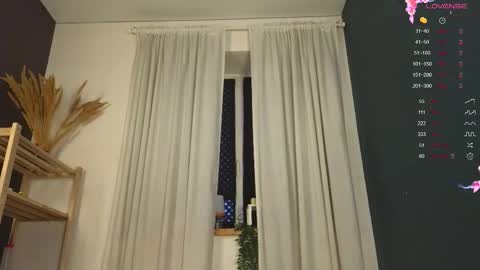 Snapshot of blondestetic chatting on 02/10/26, 06:06 Mommy online show from 02/10/26, 06:06