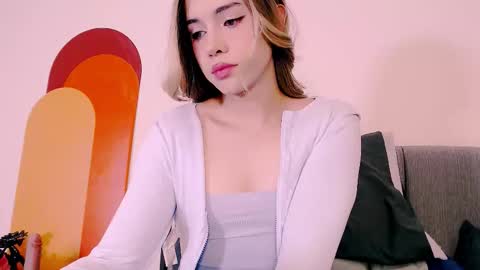 zoey  madisson 3 online show from 12/15/25, 12:04