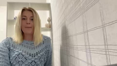 blondie_xoxoxo online show from 09/28/25, 01:49