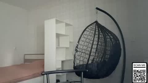 Snapshot of blondie_xoxoxo chatting on 06/27/26, 12:22 blondie_xoxoxo online show from 06/27/26, 12:22