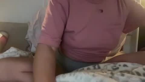 IM TRYNG online show from 04/20/26, 02:47