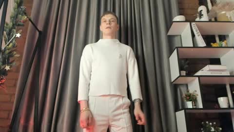 Alik online show from 04/15/26, 08:31