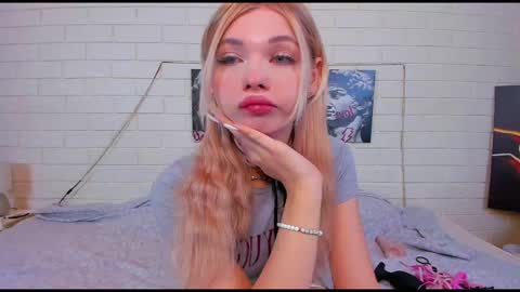 blondy_fina online show from 10/05/25, 04:44