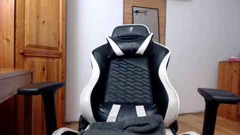 blondyelena online show from 03/11/26, 07:25