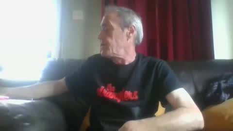 bloody52 online show from 01/18/26, 01:59