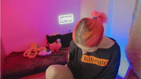 Bloom online show from 02/22/26, 02:59