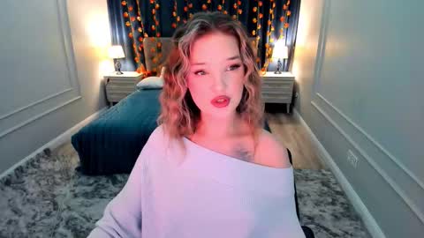 Sophia online show from 11/09/25, 08:07