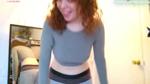 Blow Kiss Bunny online show from 04/09/26, 08:58