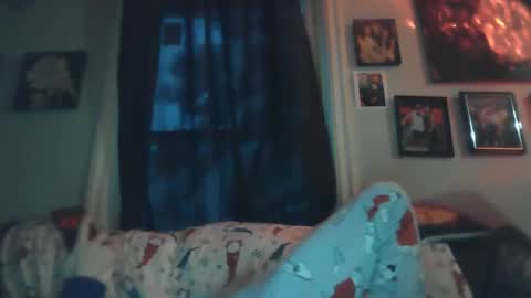 Snapshot of blowme19866 chatting on 01/25/25, 12:26 blowme19866 online show from 01/25/25, 12:26