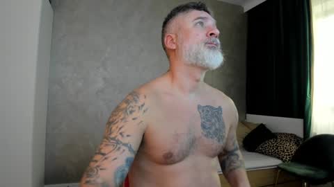 Snapshot of blowmyxxl chatting on 12/10/24, 01:33 Nico online show from 12/10/24, 01:33