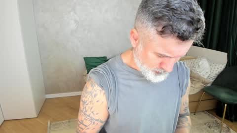 Snapshot of blowmyxxl chatting on 02/08/25, 08:52 Nico online show from 02/08/25, 08:52