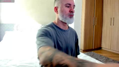 Snapshot of blowmyxxl chatting on 02/21/25, 08:40 Nico online show from 02/21/25, 08:40