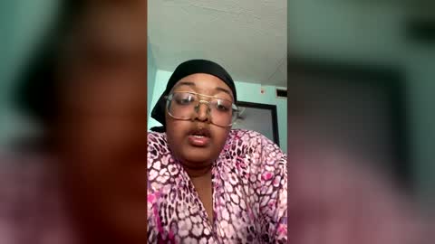 blucinnamon online show from 03/15/26, 07:42