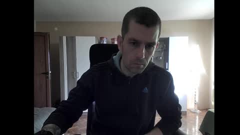 Runaway online show from 01/08/25, 01:09