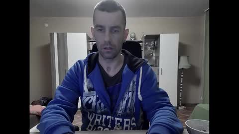 Runaway online show from 02/15/25, 07:39