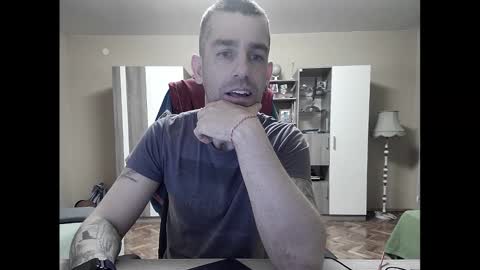 Runaway online show from 03/11/25, 09:04