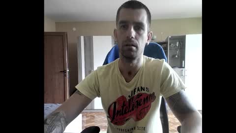 Runaway online show from 10/15/25, 11:21