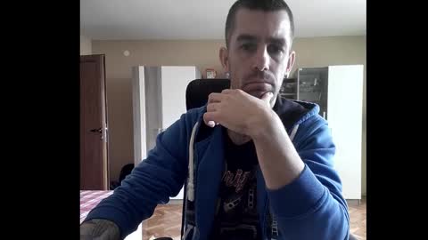 Runaway online show from 02/10/26, 08:29