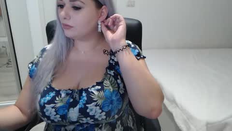 Juliet online show from 10/24/25, 04:25