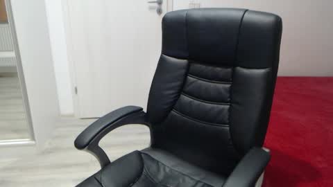 Juliet online show from 04/20/26, 04:21