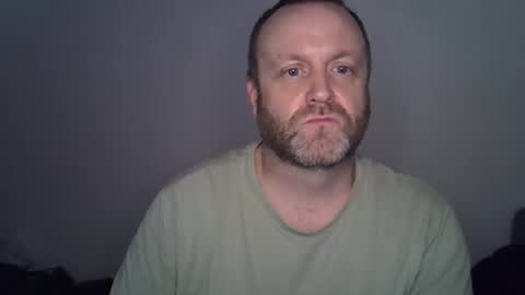 Snapshot of blue_eyes_paul chatting on 02/14/26, 02:41 blue_eyes_paul online show from 02/14/26, 02:41