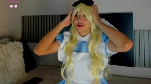 Snapshot of blue_sixx chatting on 10/18/25, 10:21 blue_sixx online show from 10/18/25, 10:21