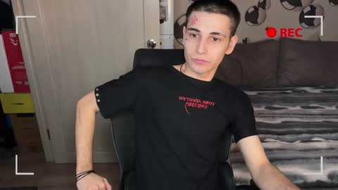 Snapshot of blue_w0rld chatting on 11/23/25, 04:34 SONNYVAN online show from 11/23/25, 04:34