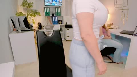 bluediamondsdreams online show from 09/25/25, 02:32