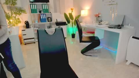 bluediamondsdreams online show from 11/05/25, 05:02