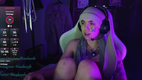 Snapshot of bluedweeb chatting on 02/19/25, 10:34 Blue online show from 02/19/25, 10:34