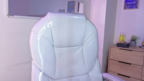        online show from 04/10/26, 12:10