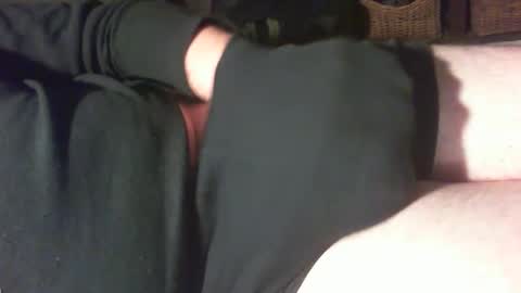 Snapshot of blueeye2308 chatting on 11/01/25, 03:25 blueeye2308 online show from 11/01/25, 03:25