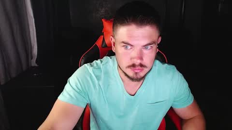 blueeyeboy0 online show from 12/01/24, 07:25