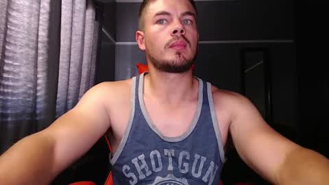 blueeyeboy0 online show from 12/06/24, 01:33