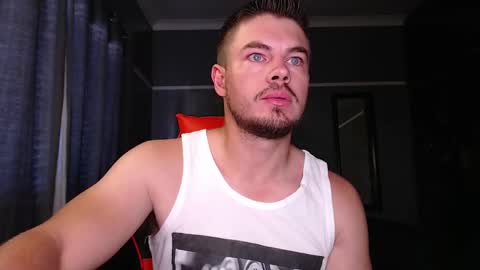 blueeyeboy0 online show from 12/07/24, 04:31