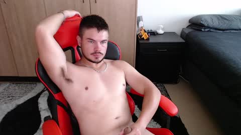 blueeyeboy0 online show from 01/21/25, 09:03