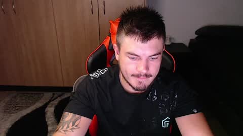 blueeyeboy0 online show from 01/23/25, 09:07