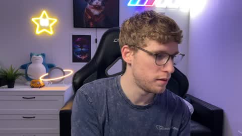 blueeyedtallguy online show from 12/04/24, 12:52