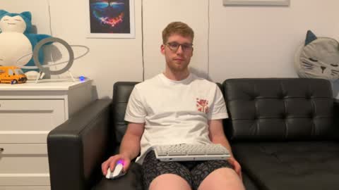 blueeyedtallguy online show from 12/17/24, 08:34