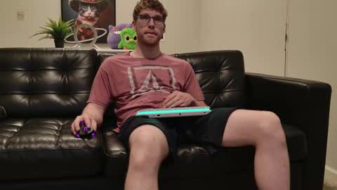 blueeyedtallguy online show from 10/08/25, 01:58