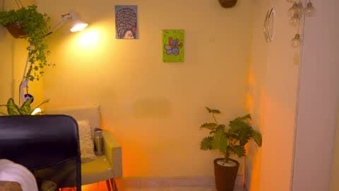 FLORAA online show from 04/07/26, 07:20