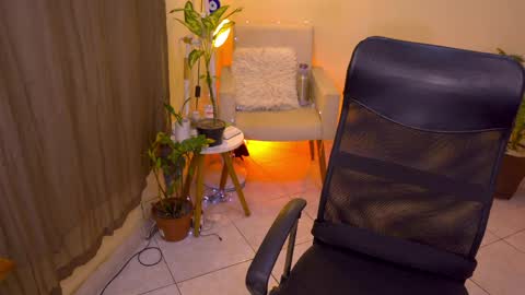 FLORAA online show from 04/09/26, 08:25