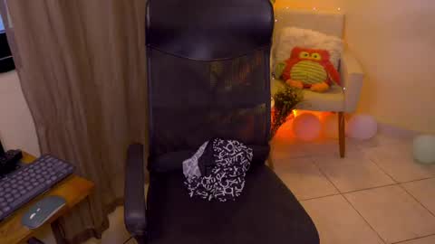 FLORAA online show from 04/15/26, 07:58