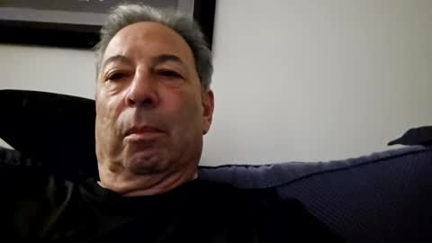 blueisles online show from 02/18/25, 03:21