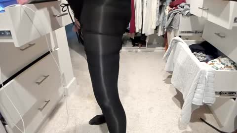 Blue Kenyi online show from 02/26/25, 01:43