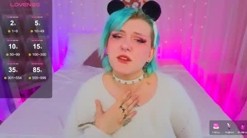 Hi my name is Lunaray online show from 09/19/25, 10:27