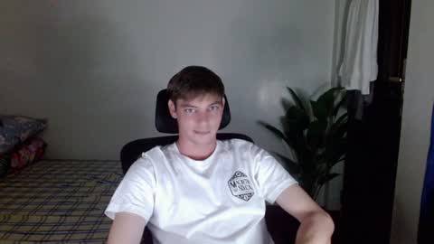 blueeyedboyisasia online show from 07/24/26, 02:37