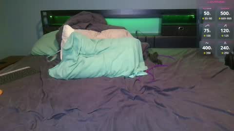 Fun Boi online show from 04/17/26, 08:17